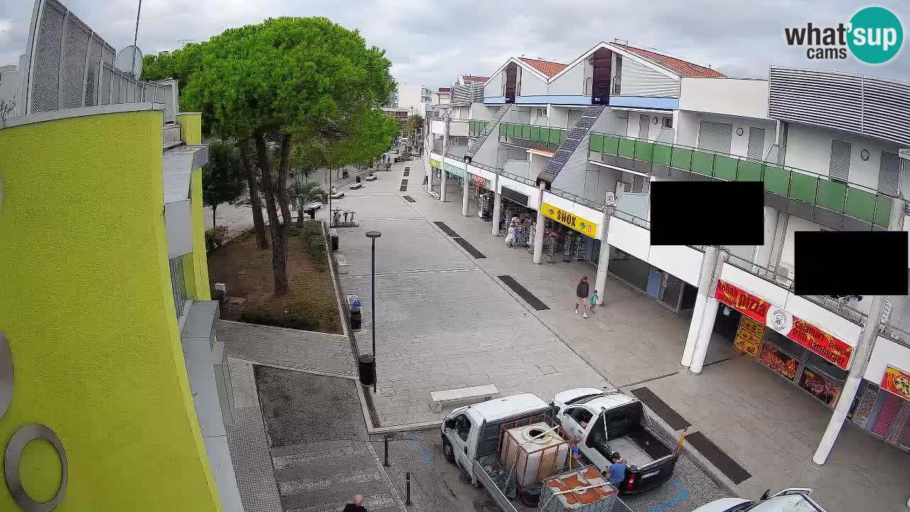 Spletna kamera Bibione Nakupovalna ulica – v živo