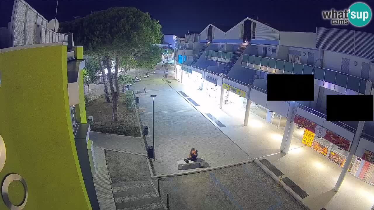 Bibione Shopping Street Webcam – Live View