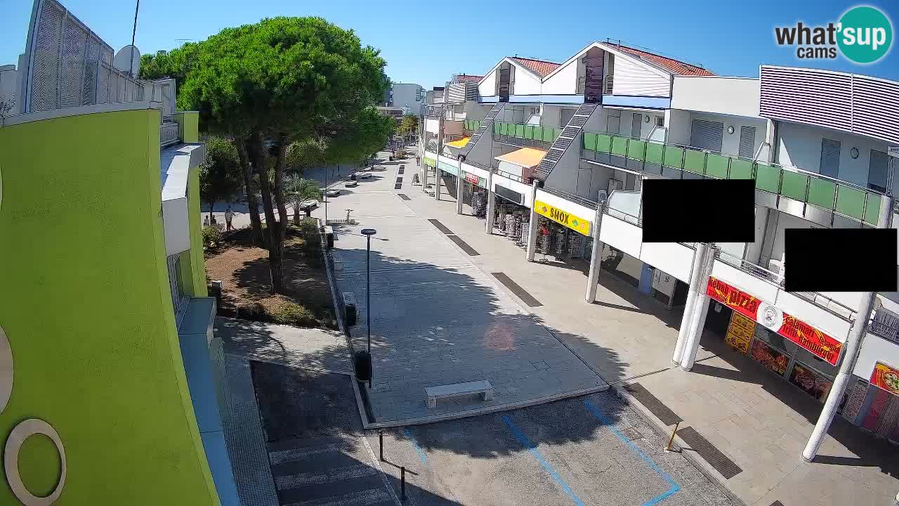 Bibione Shopping Street Webcam – Live View
