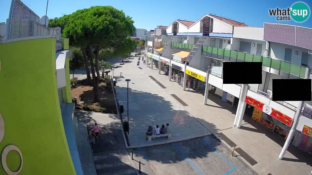 Bibione Shopping Street Webcam – Live View