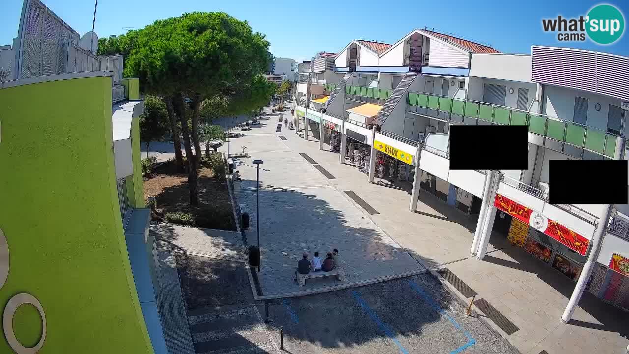 Bibione Shopping Street Webcam – Live View