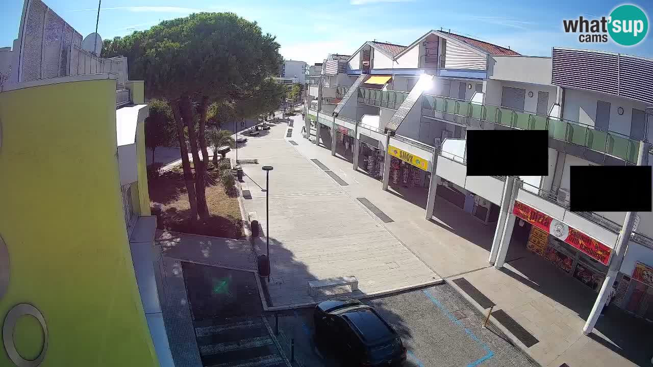 Bibione Shopping Street Webcam – Live View