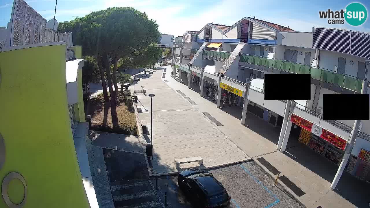 Bibione Shopping Street Webcam – Live View
