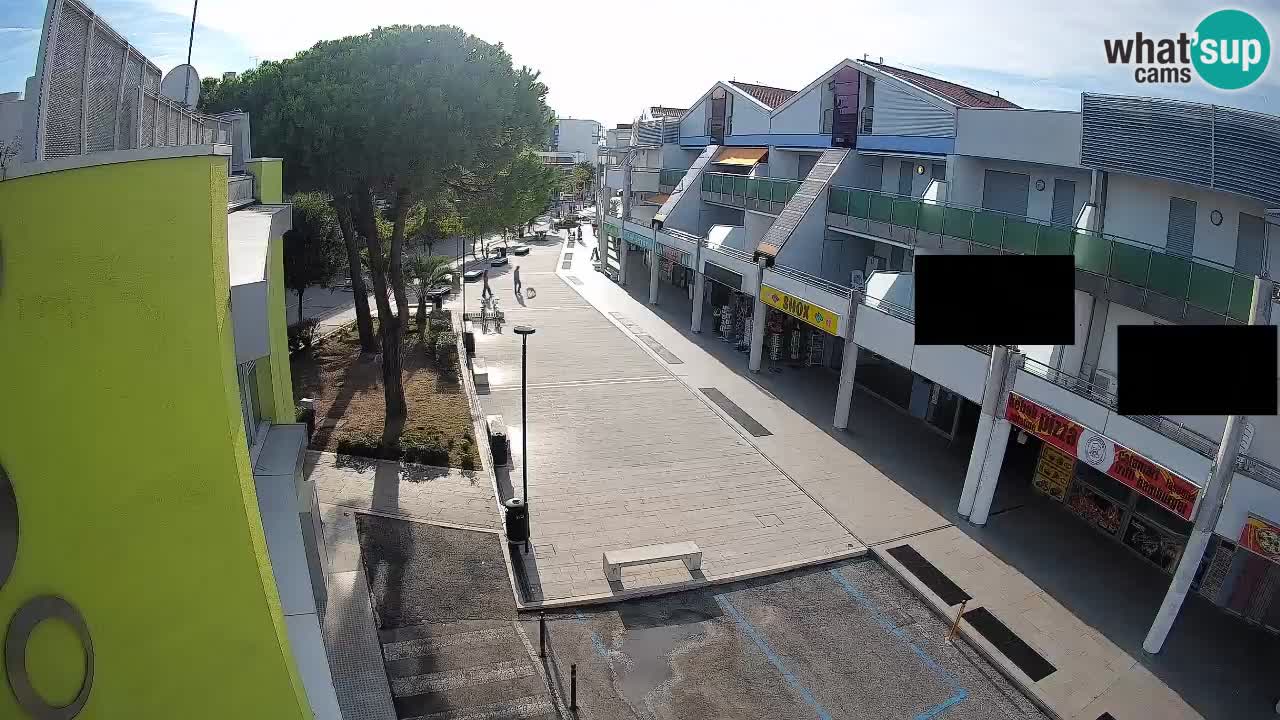 Bibione Shopping Street Webcam – Live View