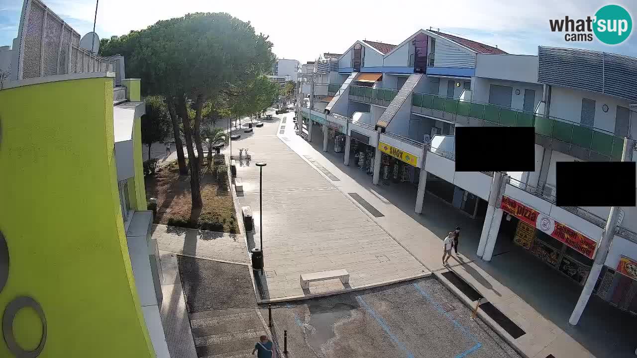 Bibione Shopping Street Webcam – Live View