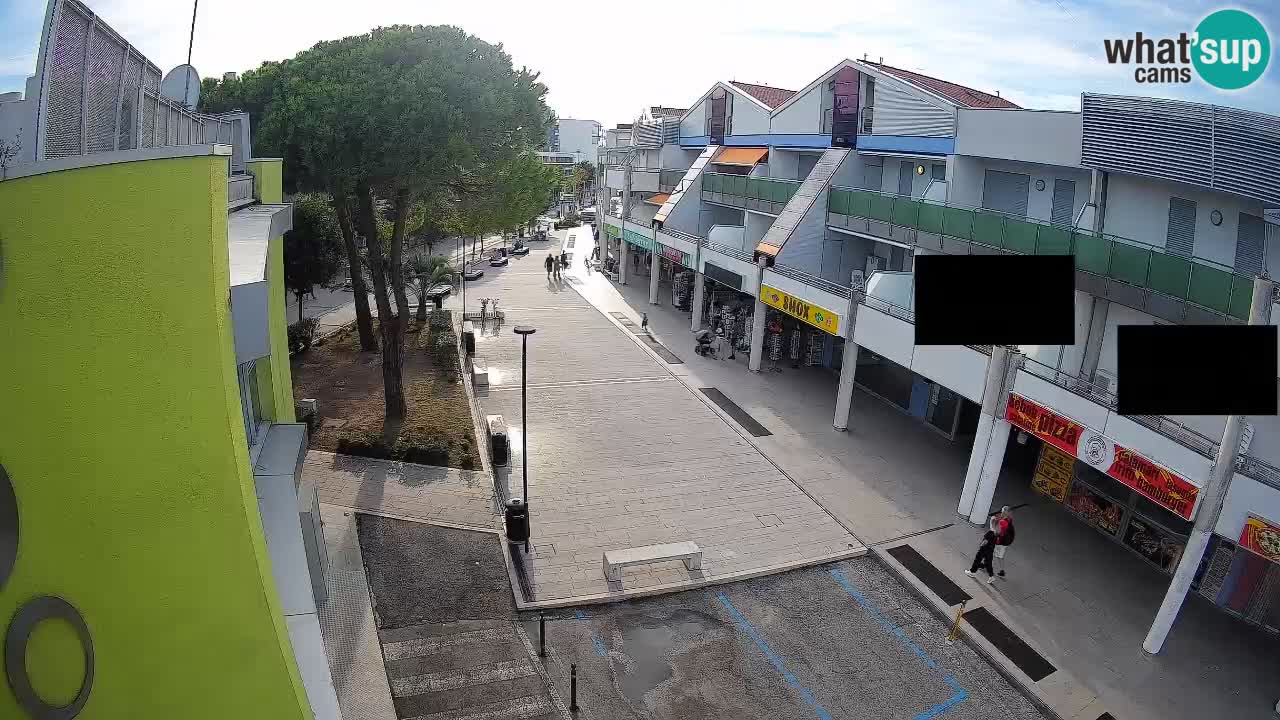 Bibione Shopping Street Webcam – Live View