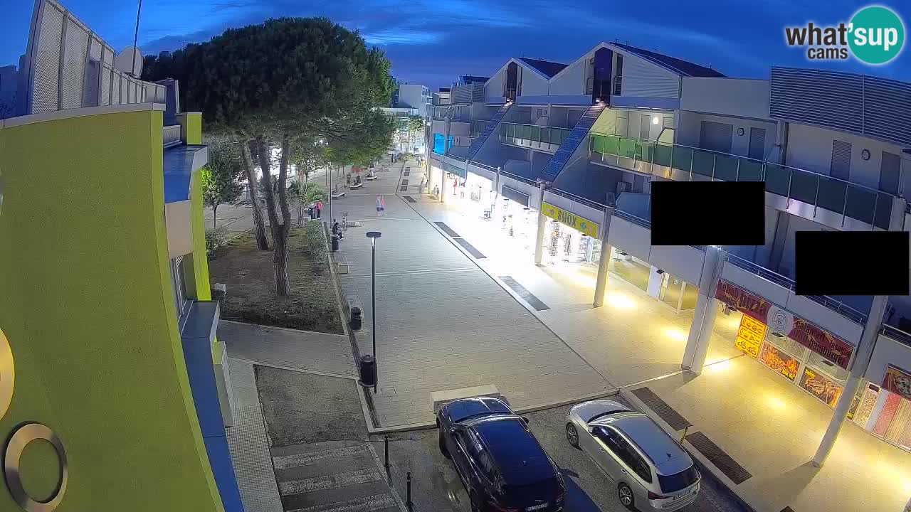 Bibione Shopping Street Webcam – Live View