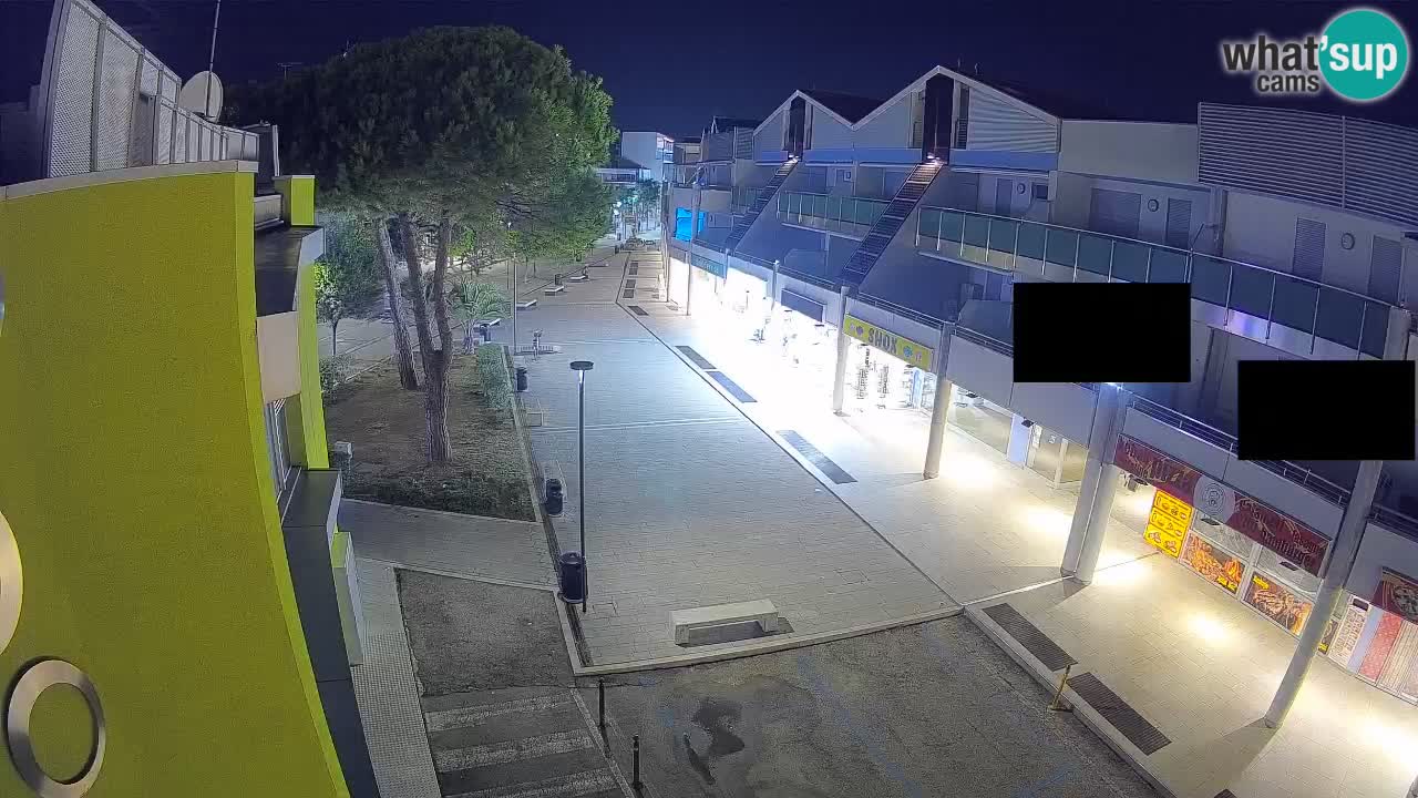 Bibione Shopping Street Webcam – Live View