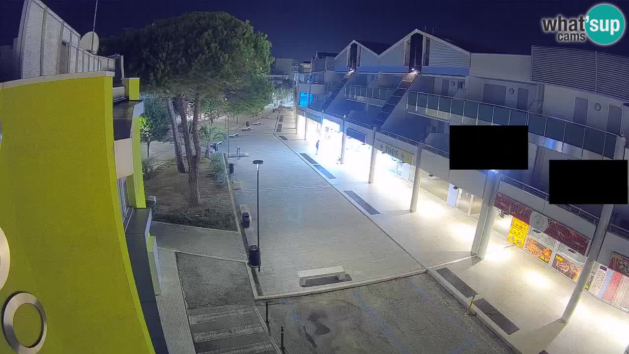 Bibione Shopping Street Webcam – Live View