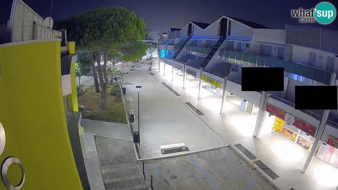 Bibione Shopping Street Webcam – Live View