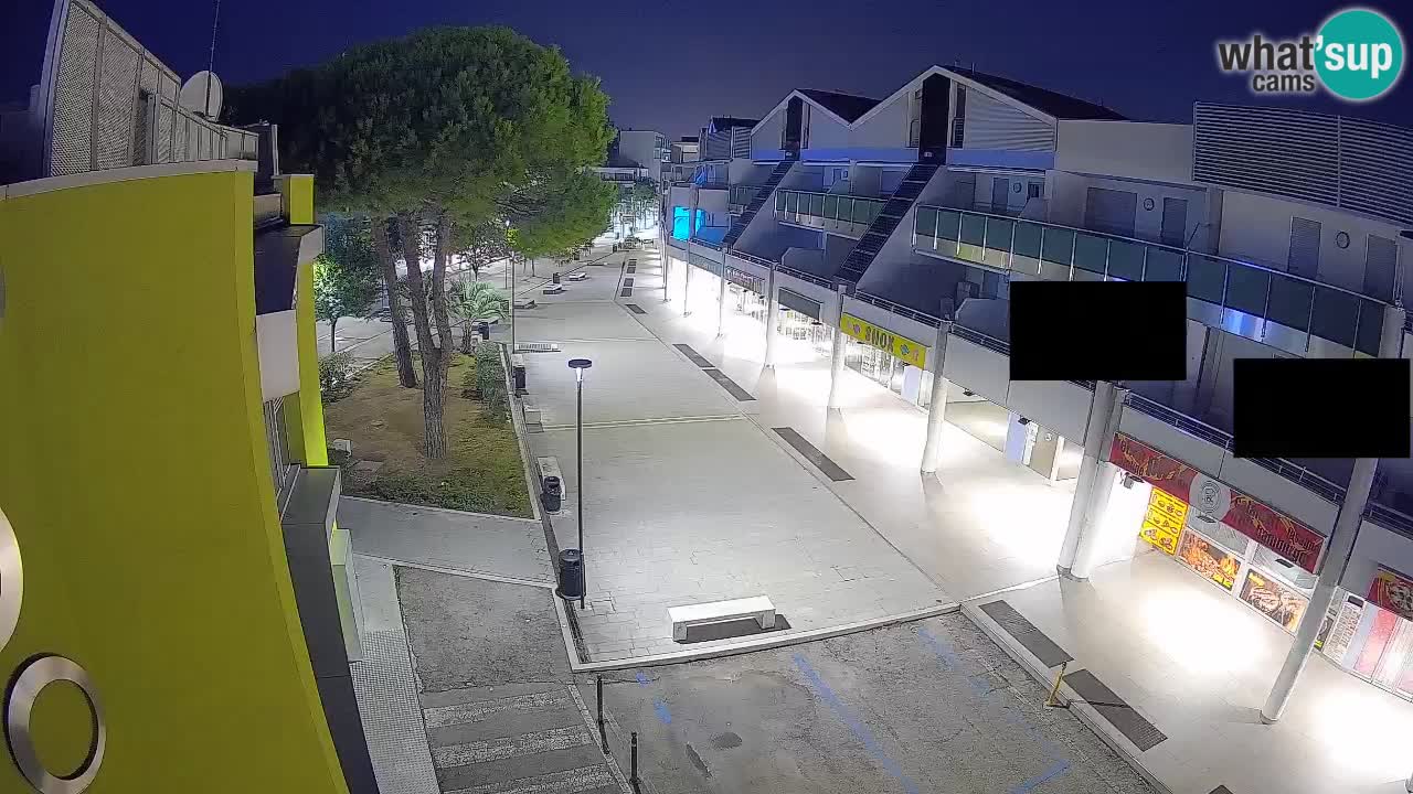 Bibione Shopping Street Webcam – Live View