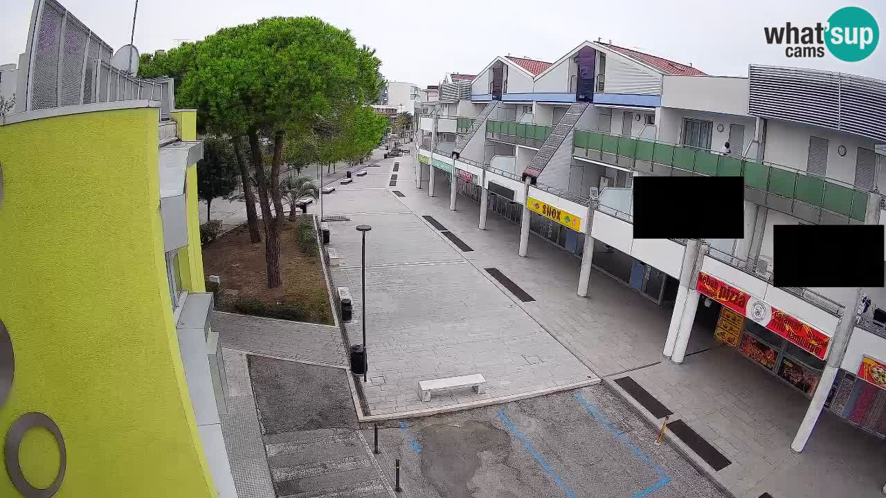 Spletna kamera Bibione Nakupovalna ulica – v živo