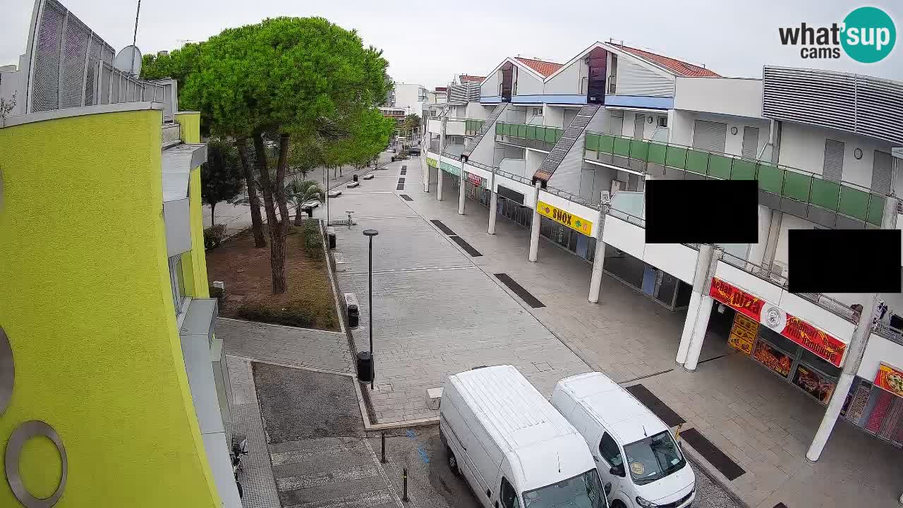 Bibione Shopping Street Webcam – Live View