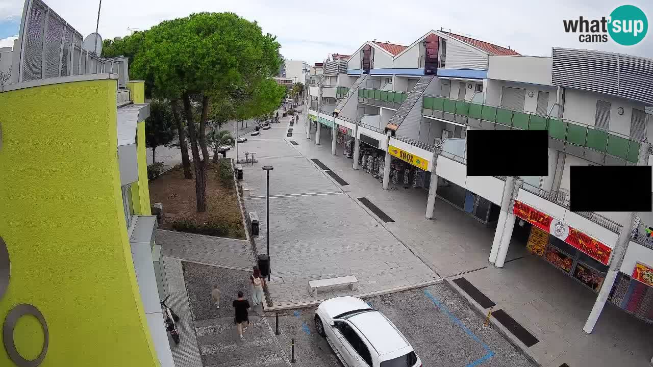 Bibione Shopping Street Webcam – Live View