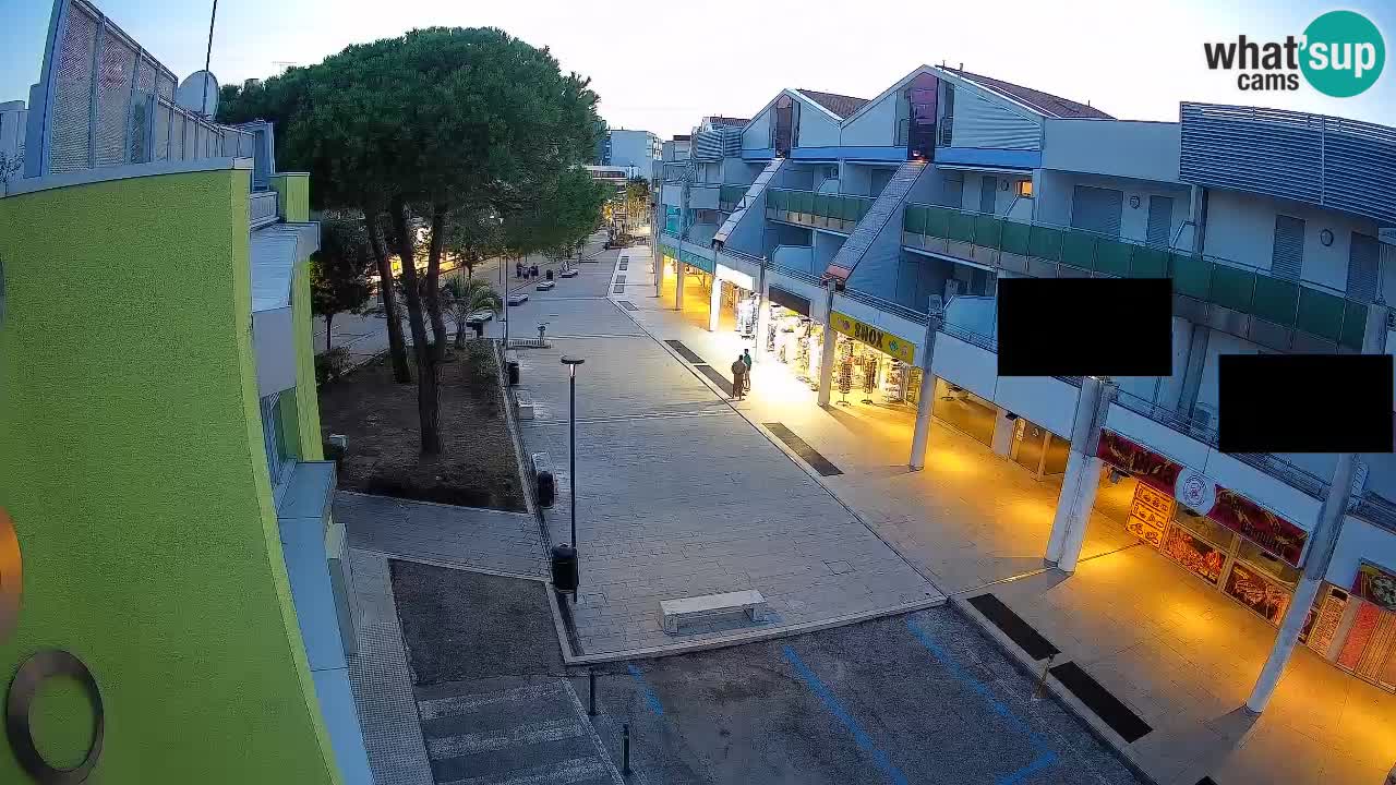 Webcam Via dello Shopping Bibione – Diretta Live