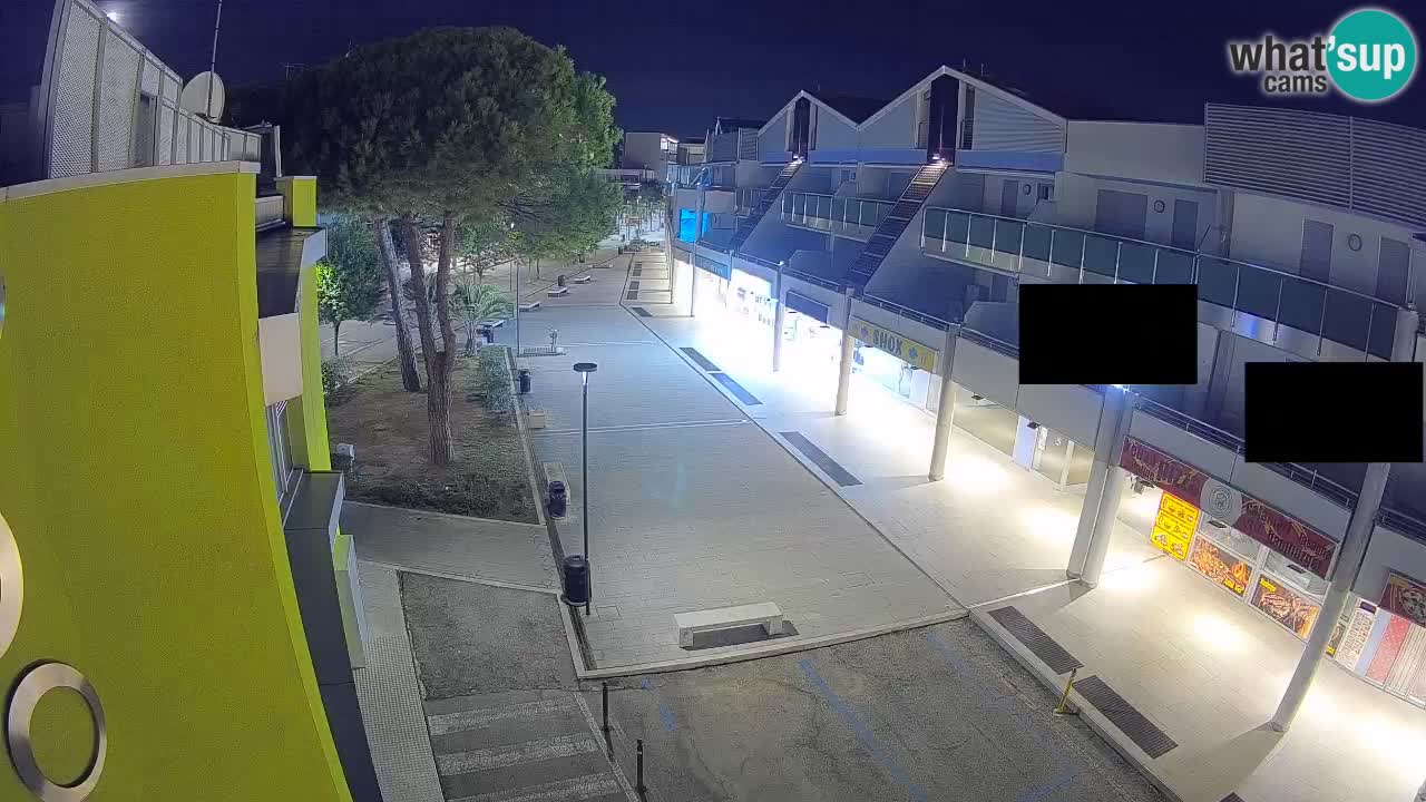 Bibione Shopping Street Webcam – Live View