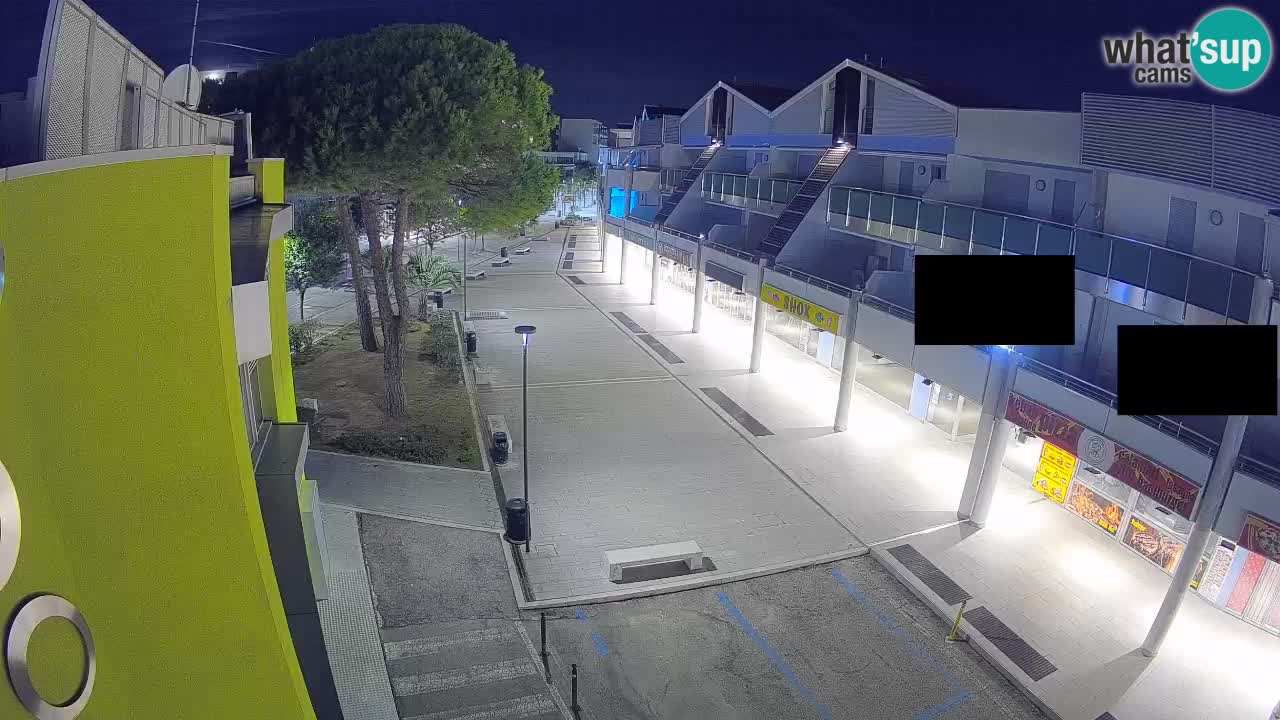 Bibione Shopping Street Webcam – Live View