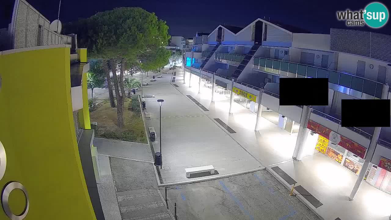 Bibione Shopping Street Webcam – Live View