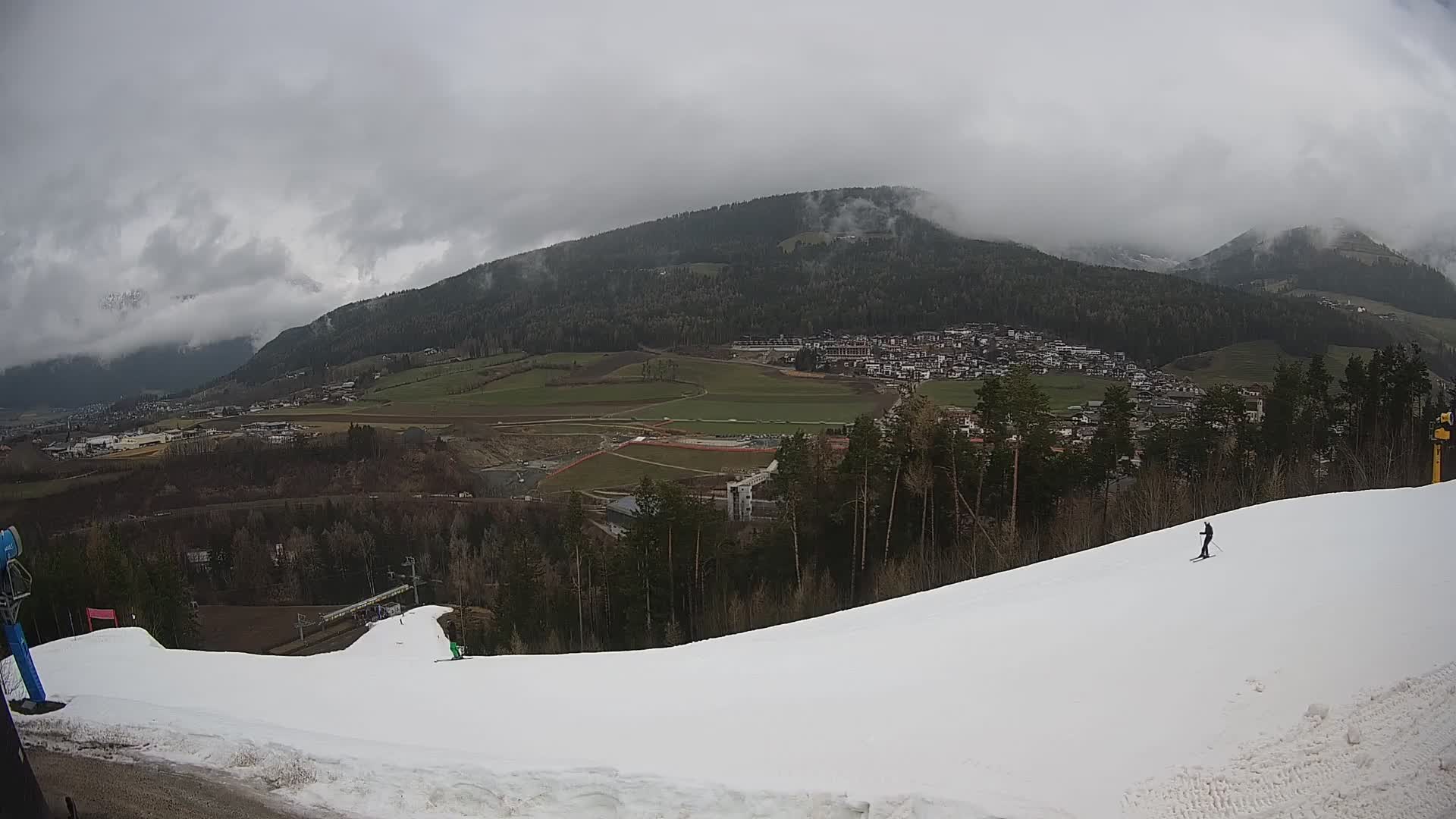 Spletna kamera Ried – Pogled na Percha | Kronplatz