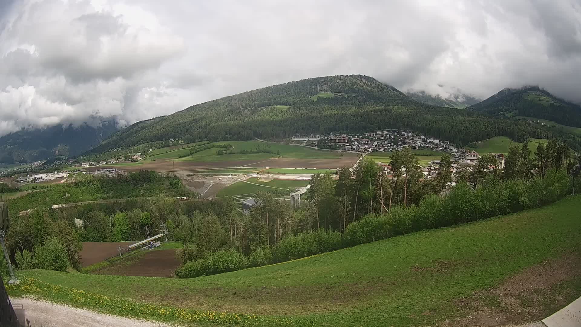 Spletna kamera Ried – Pogled na Percha | Kronplatz