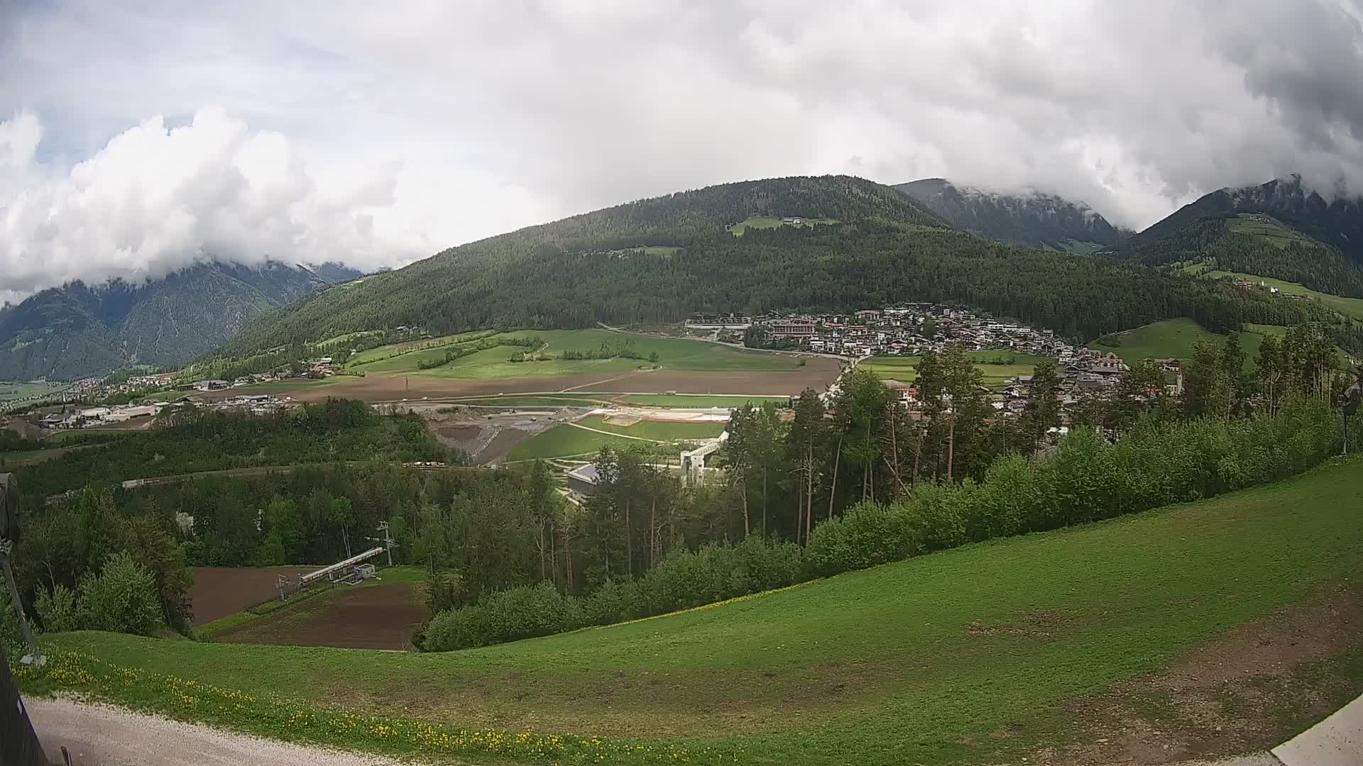 Spletna kamera Ried – Pogled na Percha | Kronplatz