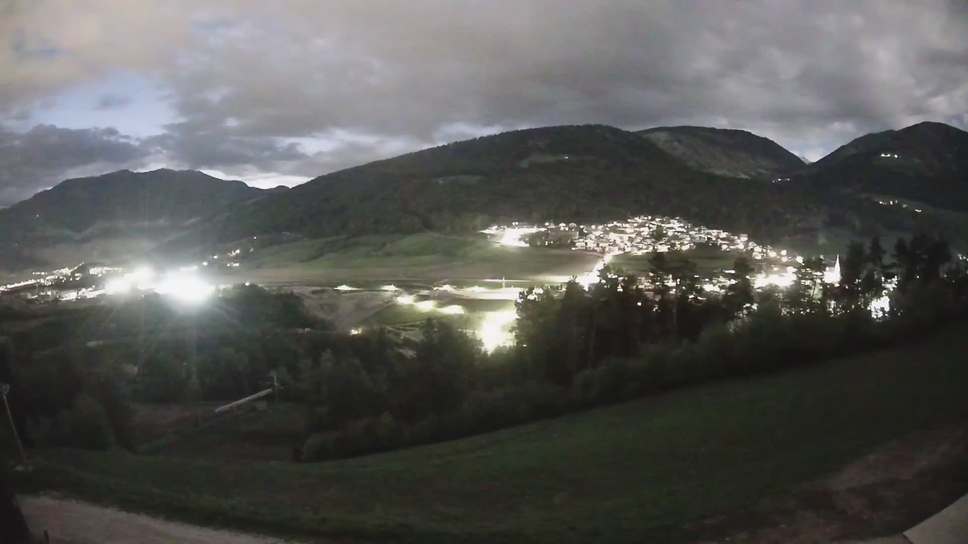 Spletna kamera Ried – Pogled na Percha | Kronplatz