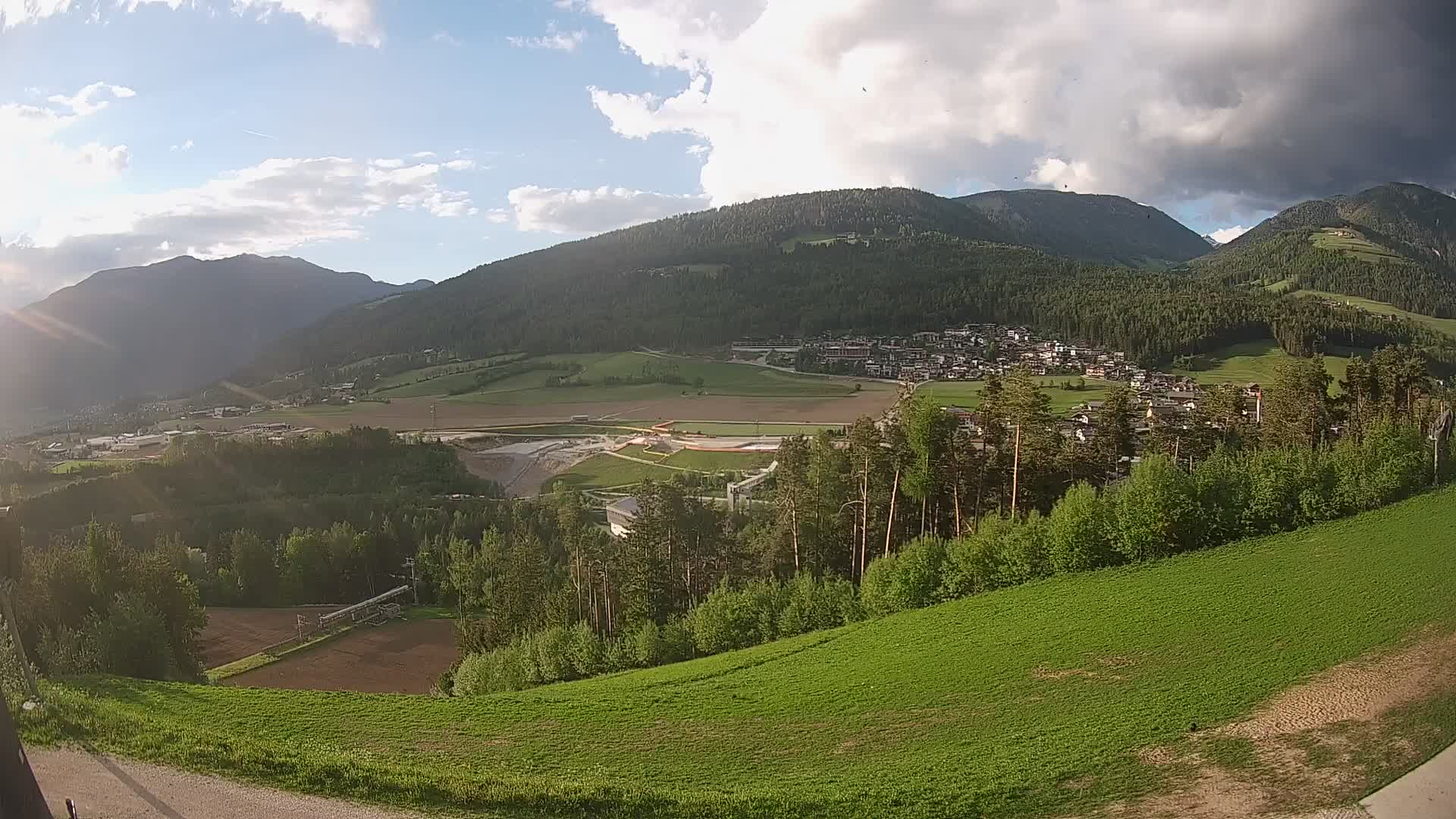 Spletna kamera Ried – Pogled na Percha | Kronplatz