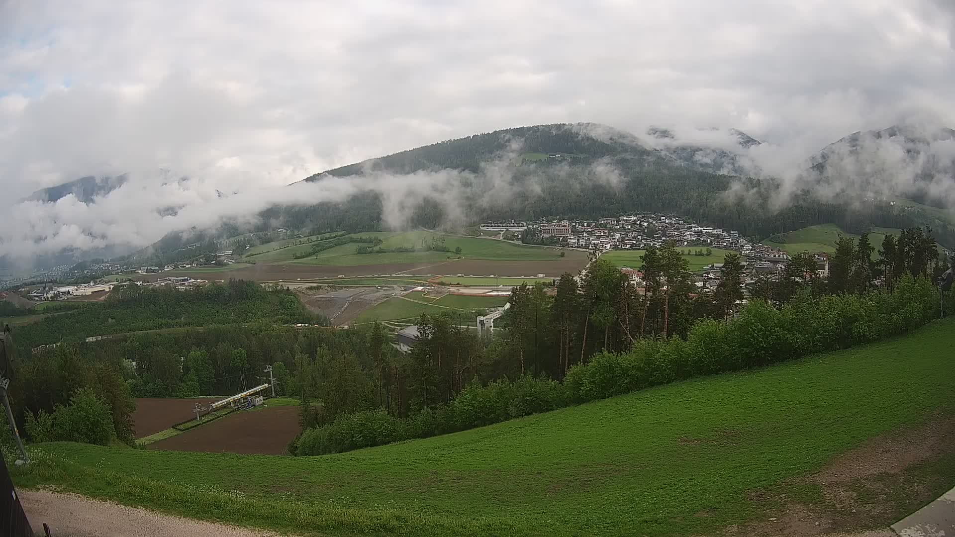 Spletna kamera Ried – Pogled na Percha | Kronplatz