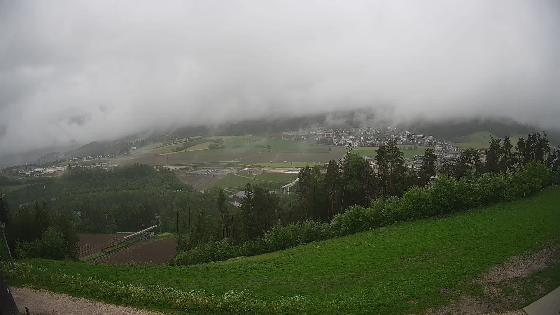 Spletna kamera Ried – Pogled na Percha | Kronplatz