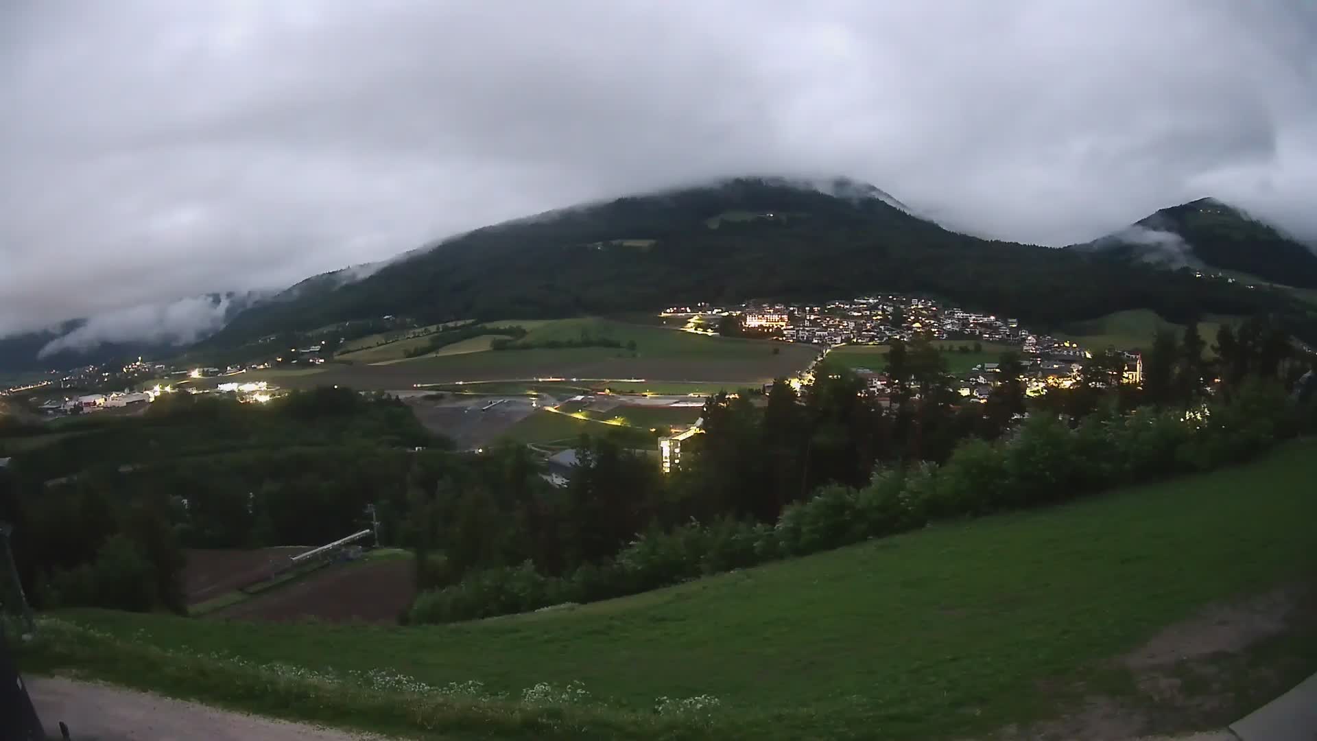 Spletna kamera Ried – Pogled na Percha | Kronplatz