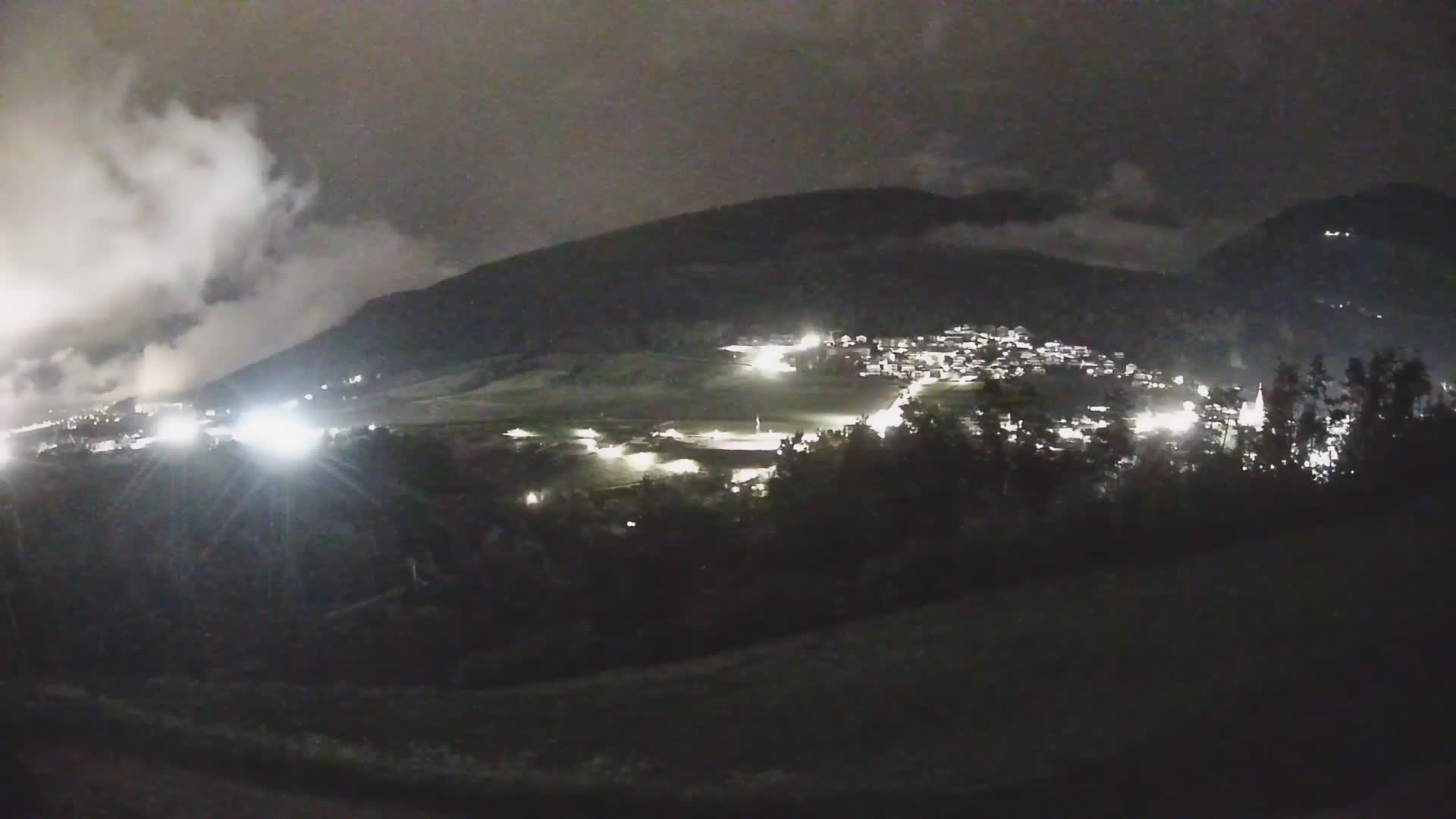 Spletna kamera Ried – Pogled na Percha | Kronplatz