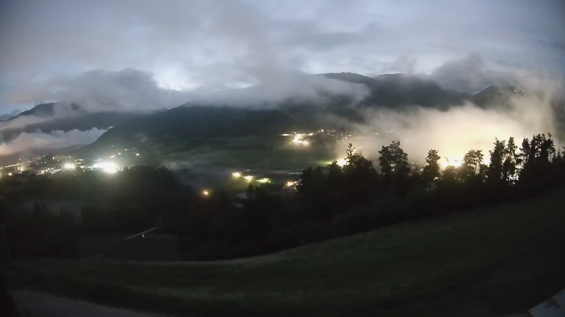Spletna kamera Ried – Pogled na Percha | Kronplatz