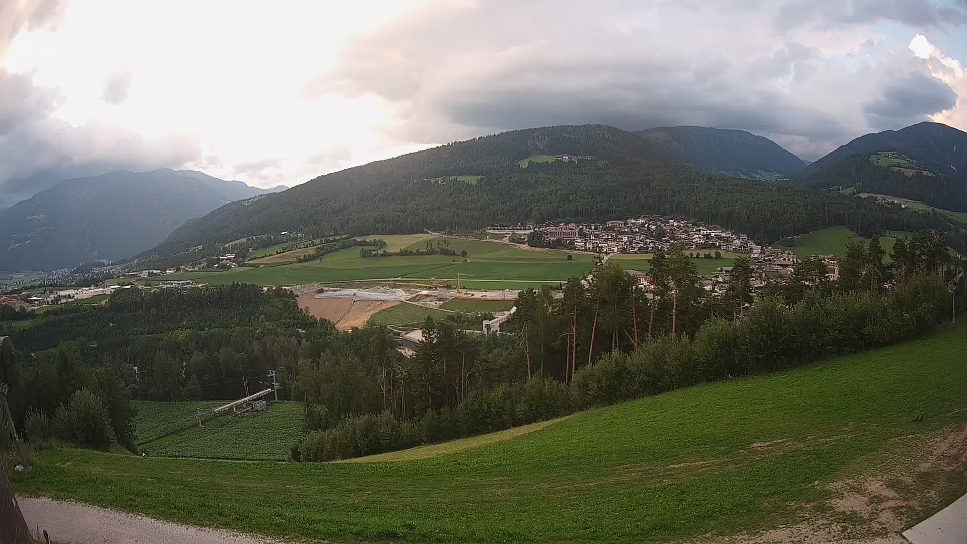 Spletna kamera Ried – Pogled na Percha | Kronplatz