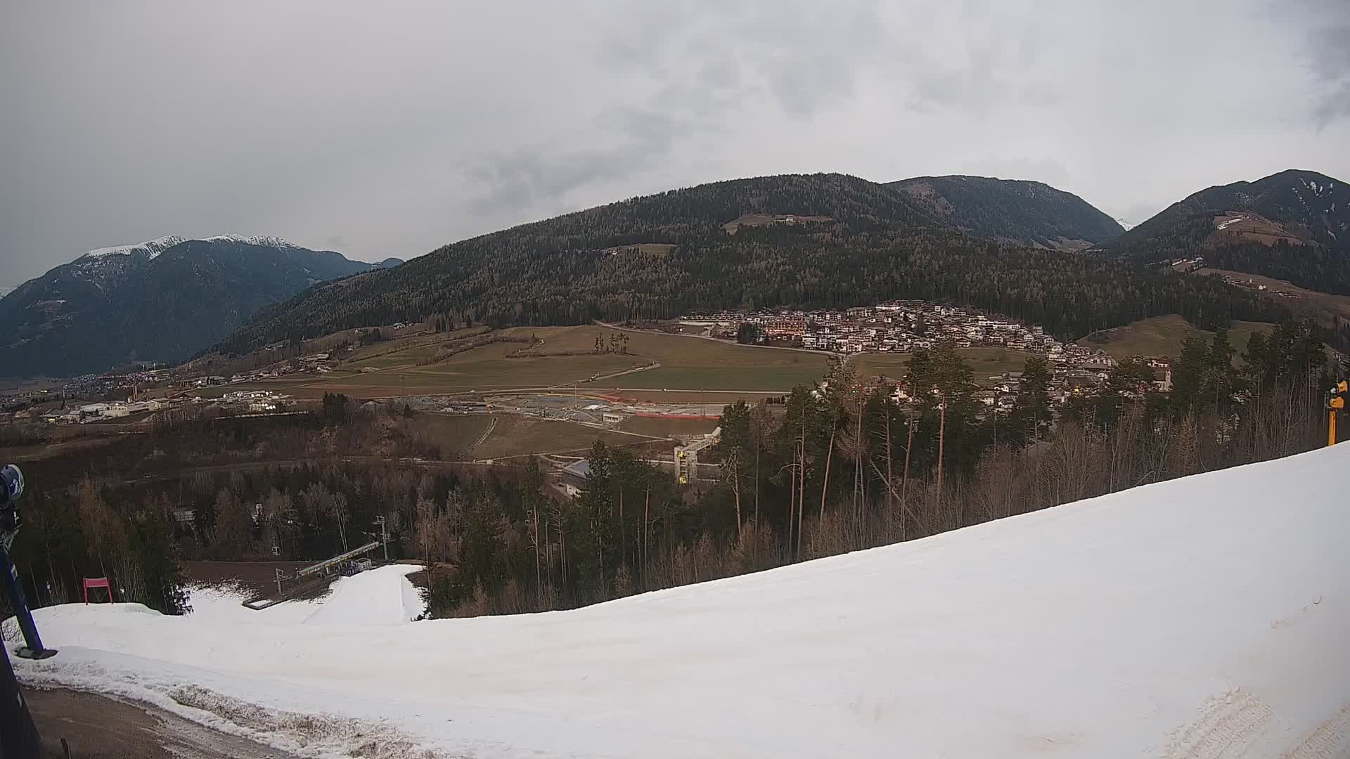 Spletna kamera Ried – Pogled na Percha | Kronplatz