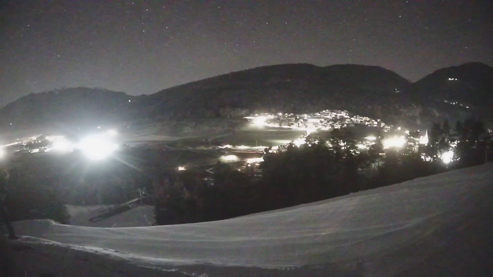 Spletna kamera Ried – Pogled na Percha | Kronplatz