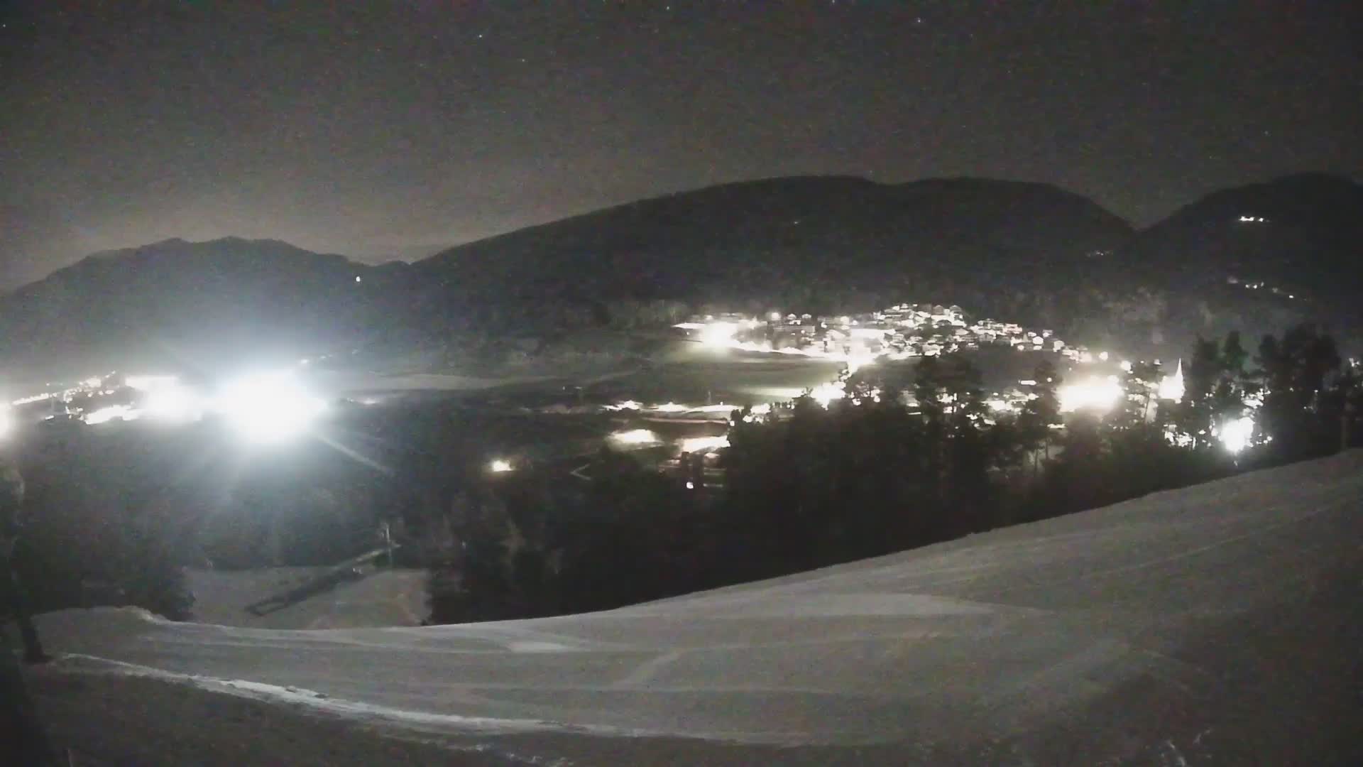 Spletna kamera Ried – Pogled na Percha | Kronplatz