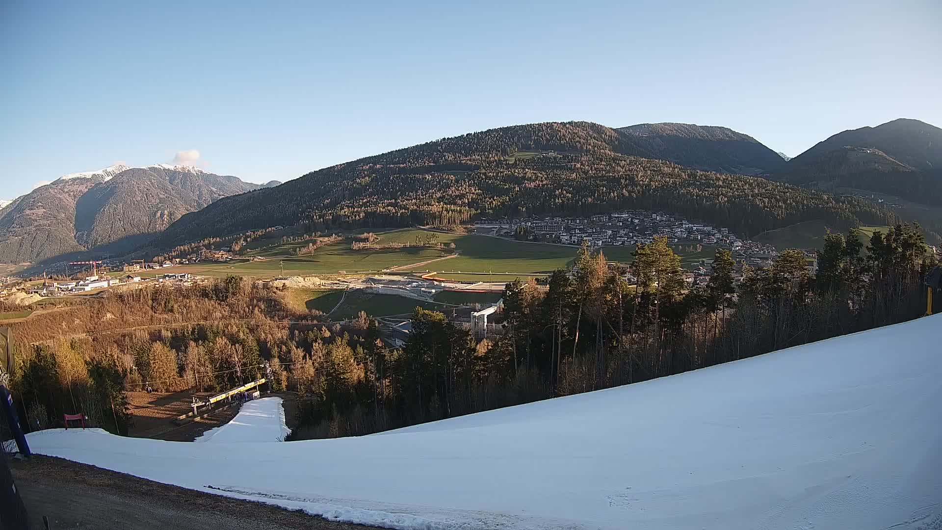 Spletna kamera Ried – Pogled na Percha | Kronplatz