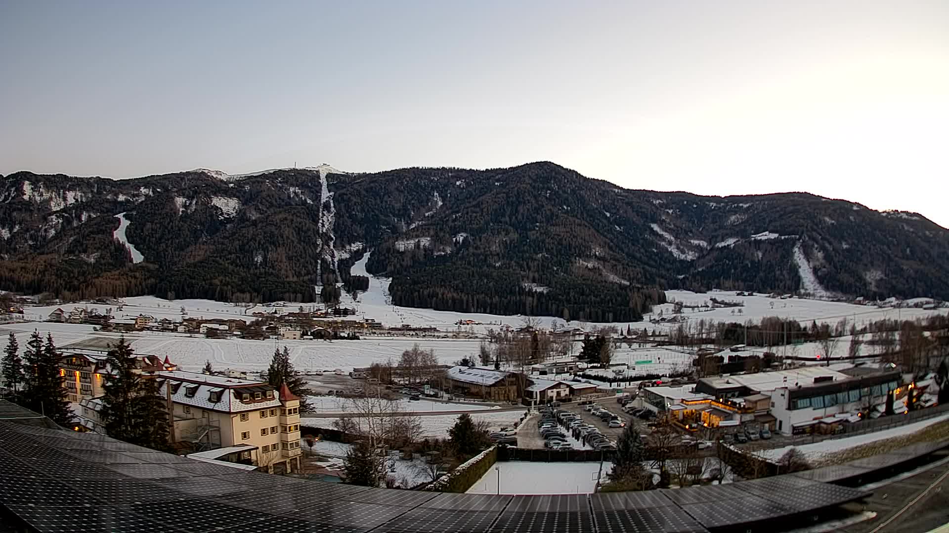 Spletna kamera Riscone | Hotel Olympia | Pogled na Kronplatz