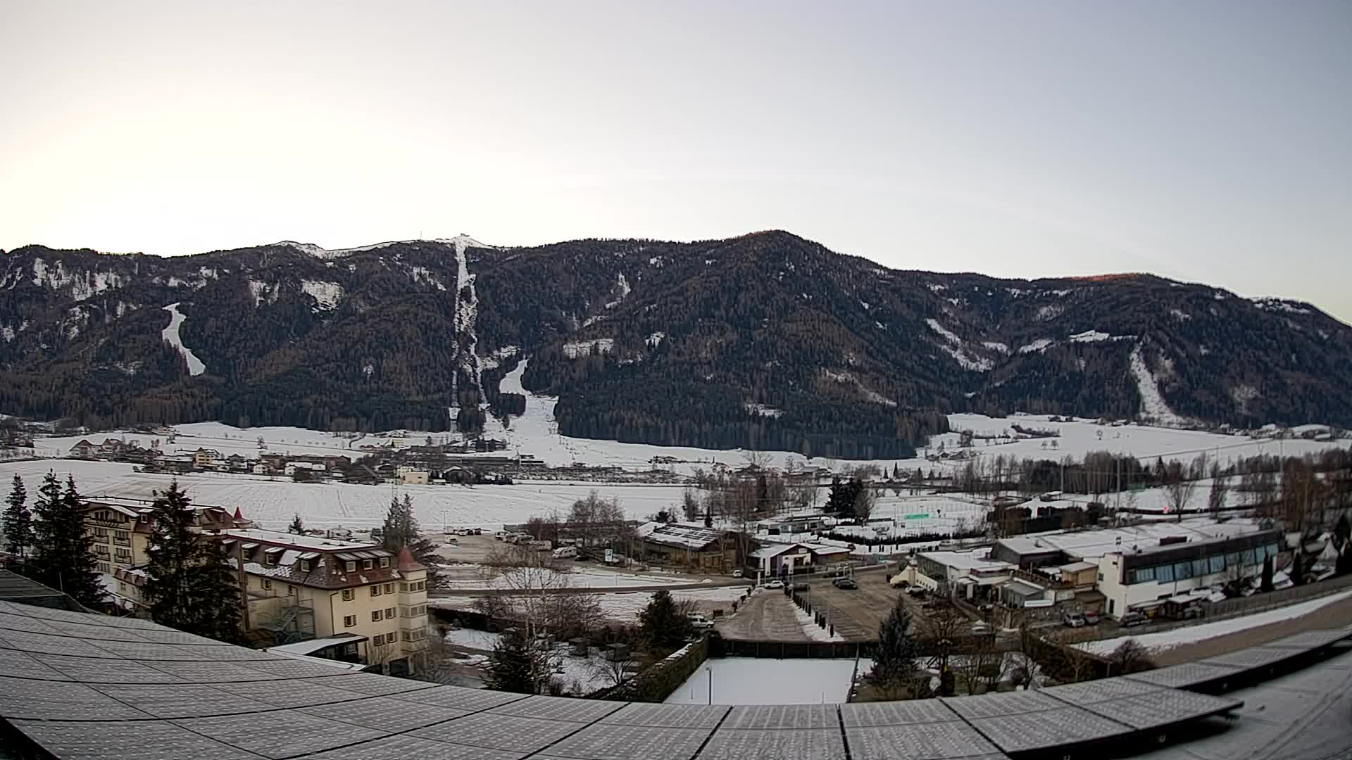 Spletna kamera Riscone | Hotel Olympia | Pogled na Kronplatz