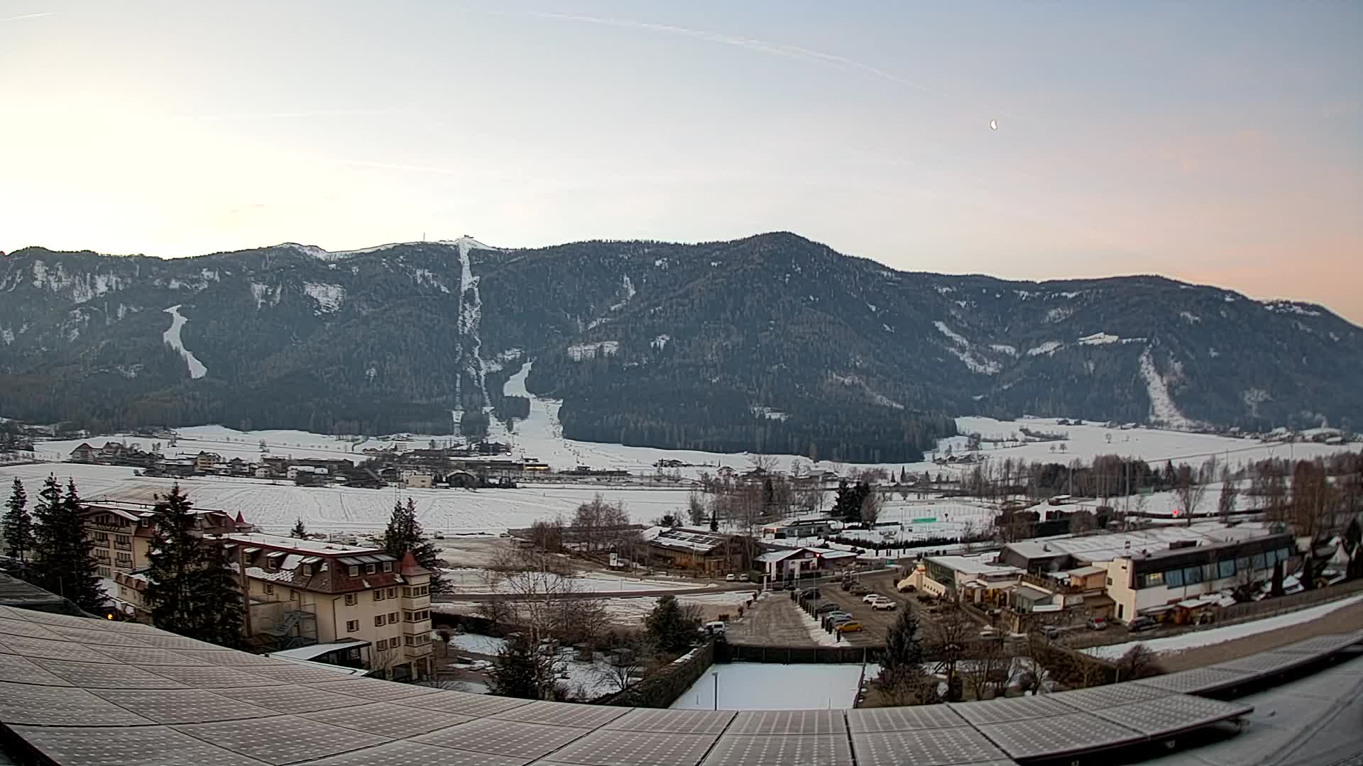 Spletna kamera Riscone | Hotel Olympia | Pogled na Kronplatz