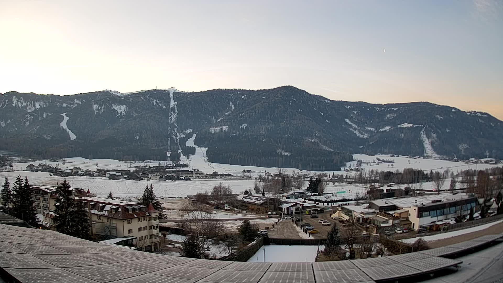 Spletna kamera Riscone | Hotel Olympia | Pogled na Kronplatz