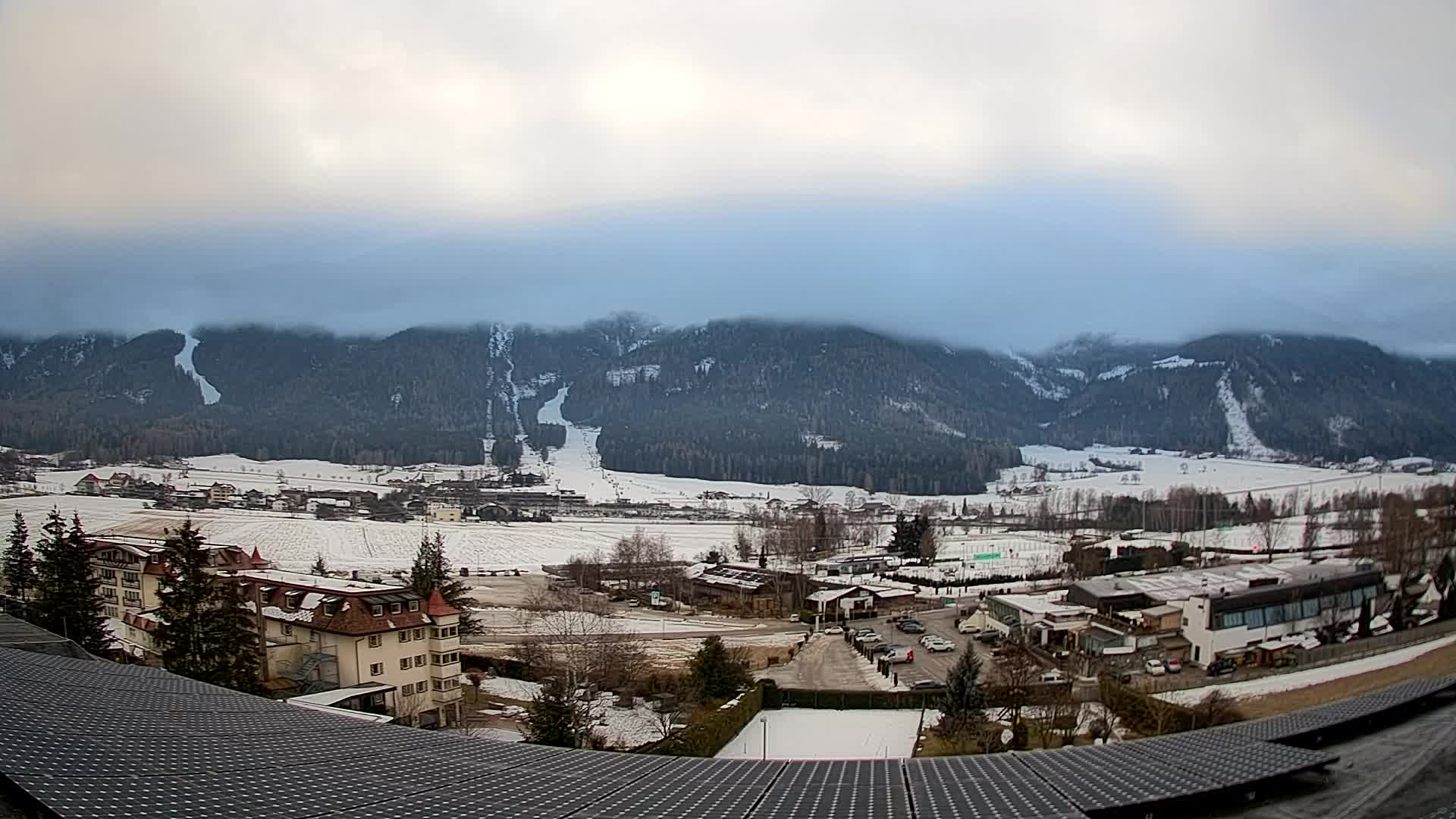 Web kamera Riscone | Hotel Olympia | Pogled na Kronplatz