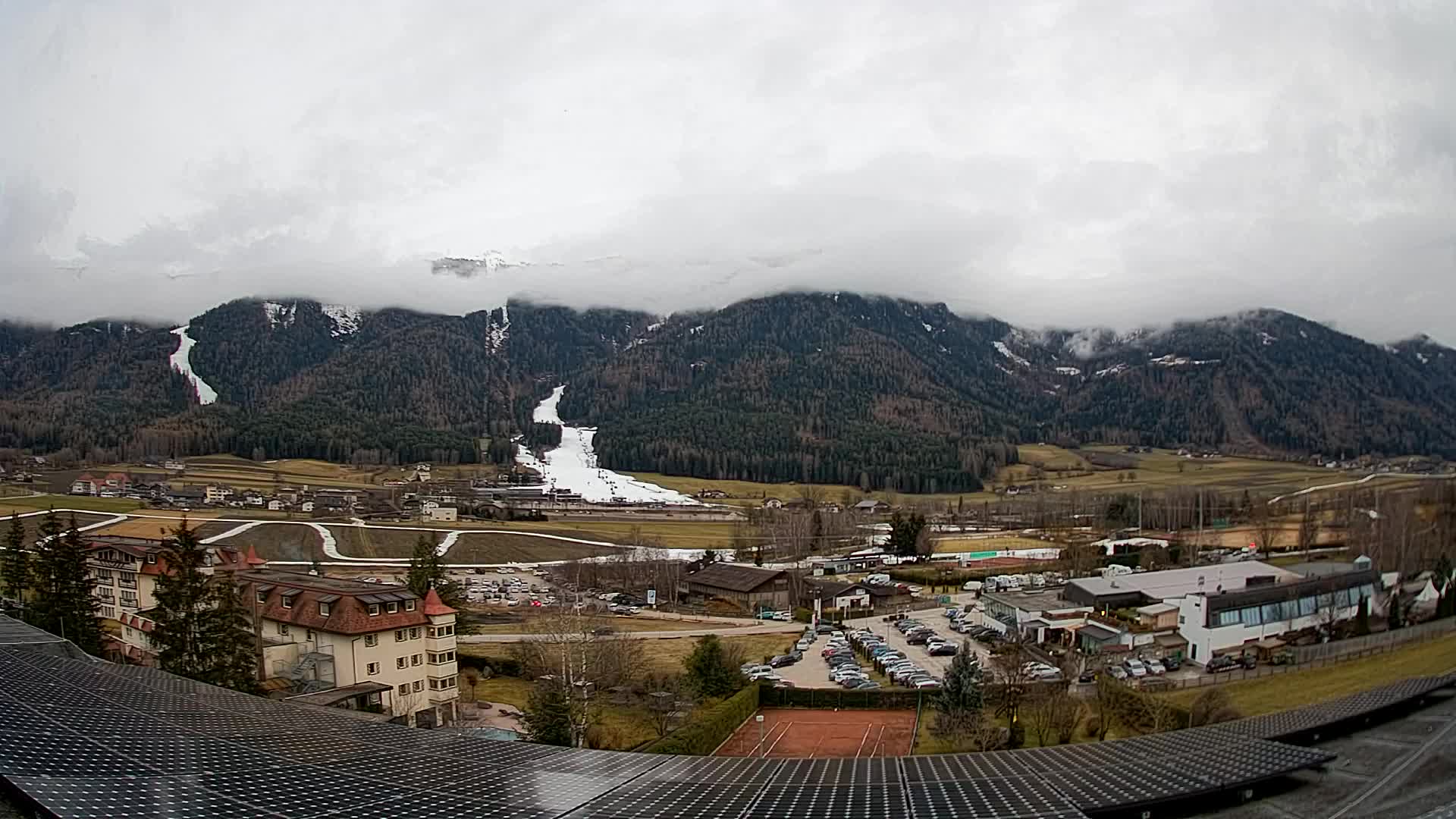 Spletna kamera Riscone | Hotel Olympia | Pogled na Kronplatz