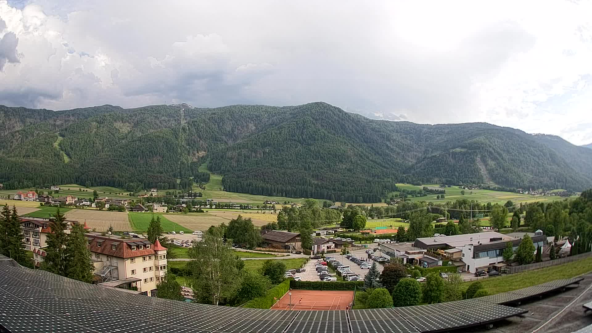 Spletna kamera Riscone | Hotel Olympia | Pogled na Kronplatz