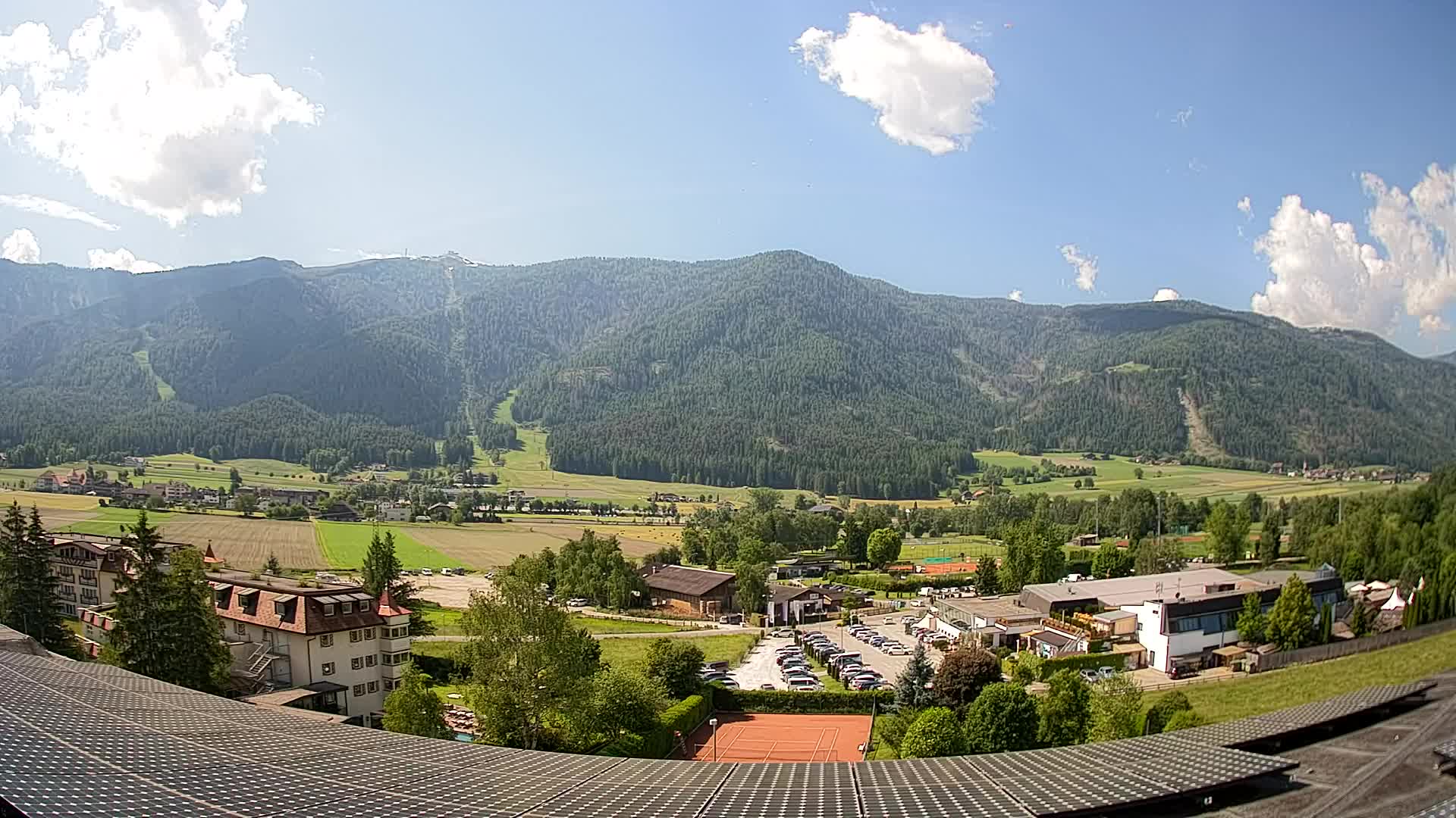 Web kamera Riscone | Hotel Olympia | Pogled na Kronplatz