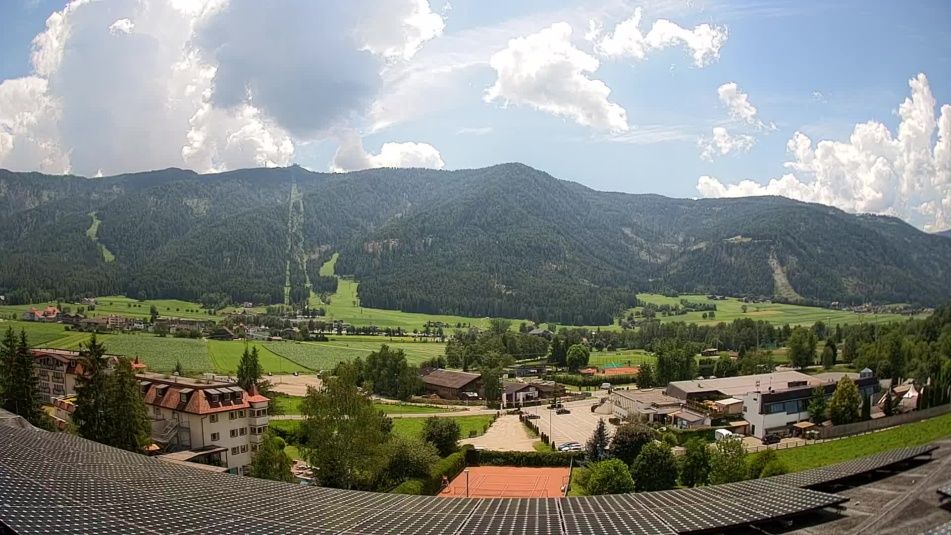 Spletna kamera Riscone | Hotel Olympia | Pogled na Kronplatz