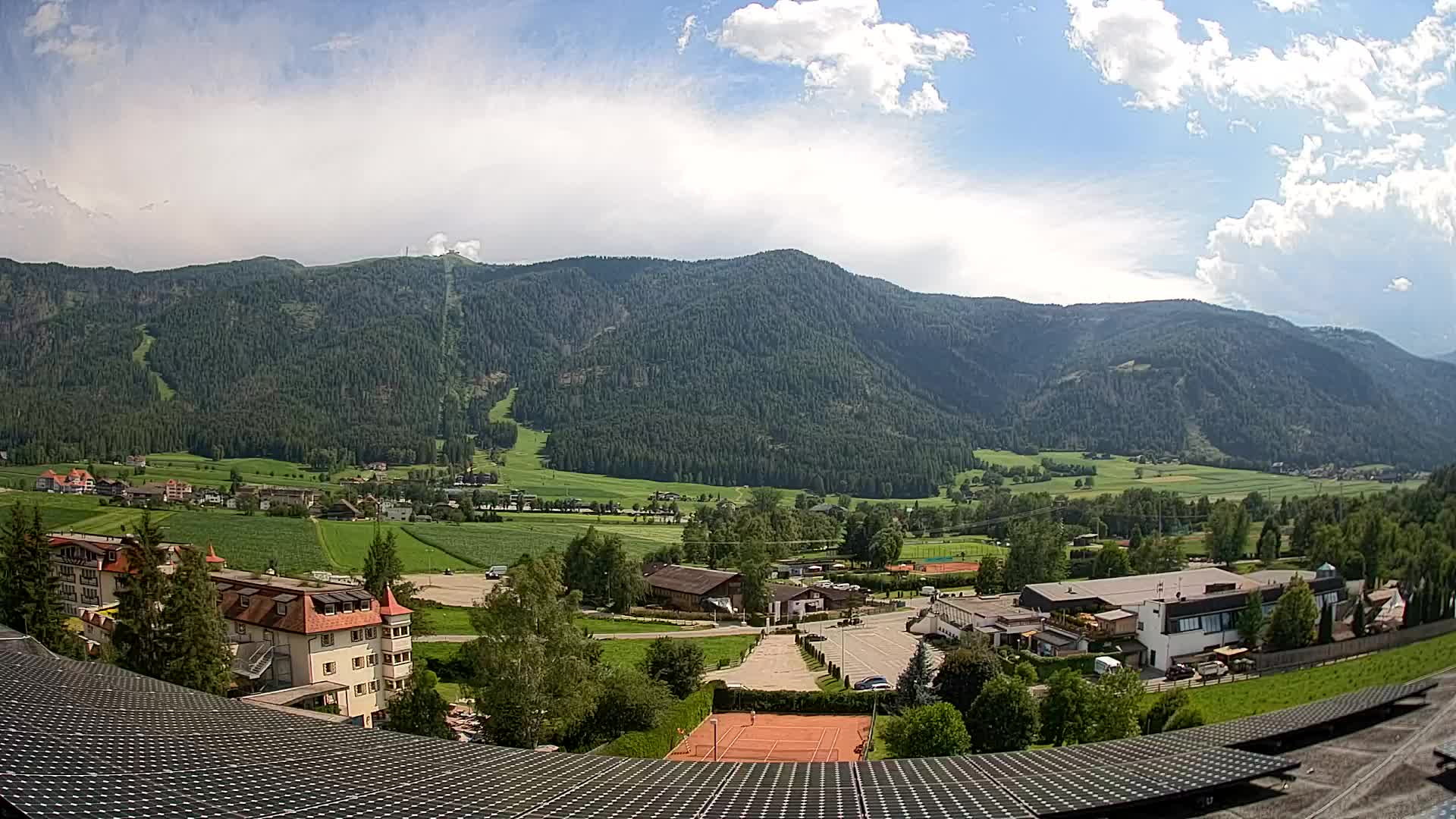 Spletna kamera Riscone | Hotel Olympia | Pogled na Kronplatz