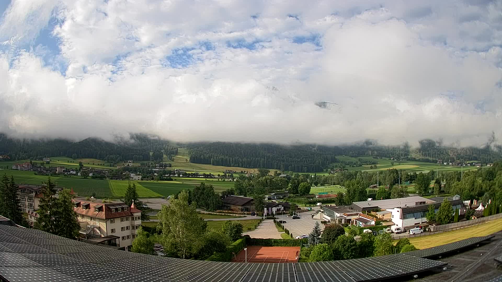 Spletna kamera Riscone | Hotel Olympia | Pogled na Kronplatz