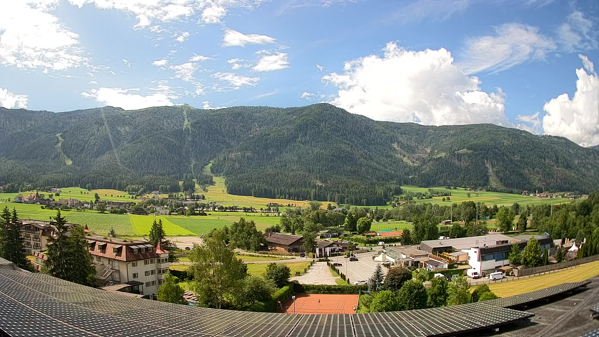 Web kamera Riscone | Hotel Olympia | Pogled na Kronplatz