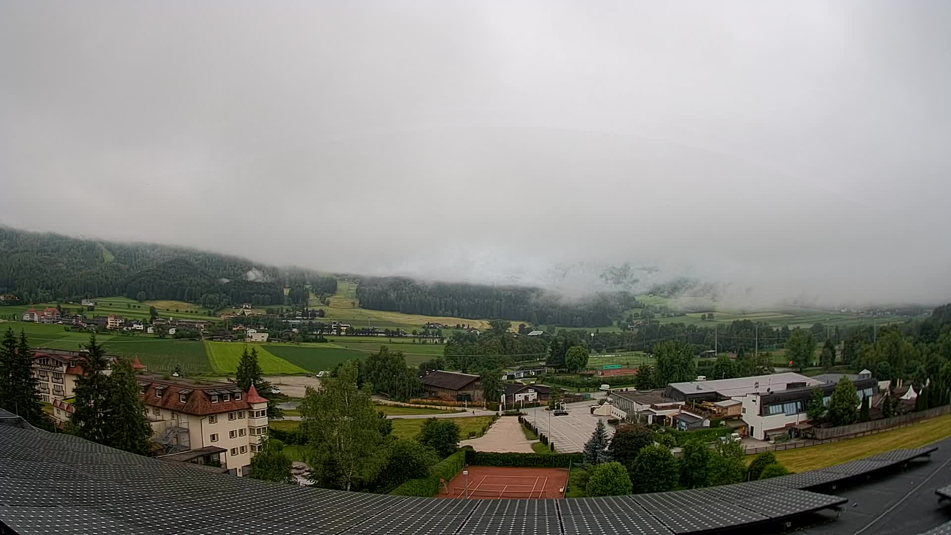 Web kamera Riscone | Hotel Olympia | Pogled na Kronplatz